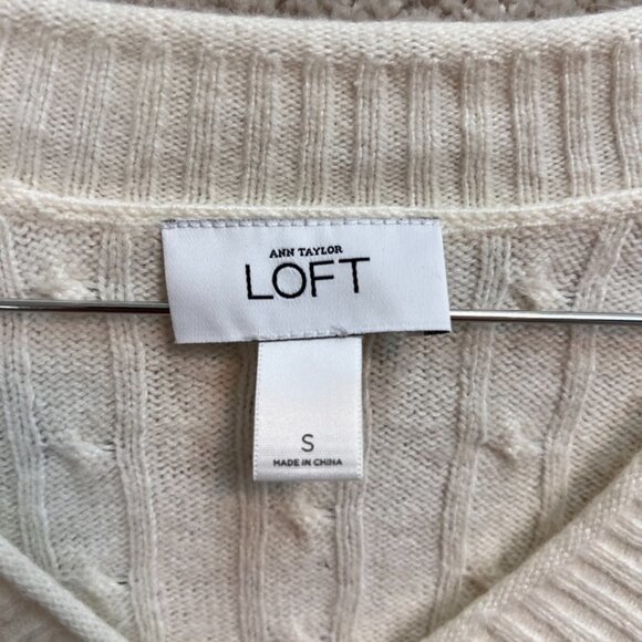 LOFT cream v-neck wool Rabbit Hair blend cable knit sweater Small - Picture 2 of 8